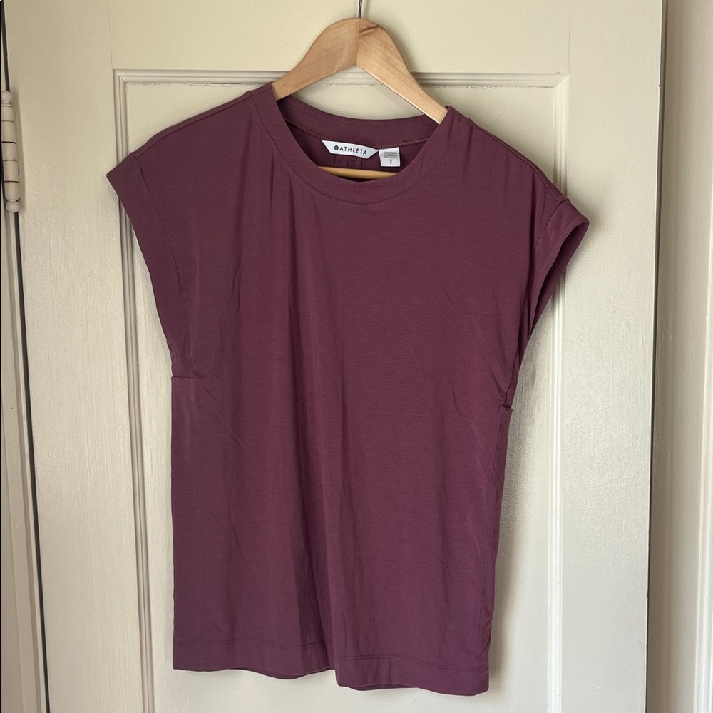 Athleta Women's burgundy Sleeveless Tee